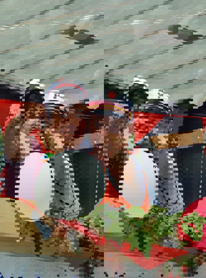 106170165 3066028183445055 4347447515818160645 N